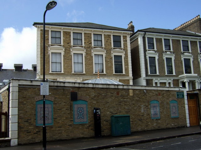 Valide Sultan binası, Stoke Newington, Londra